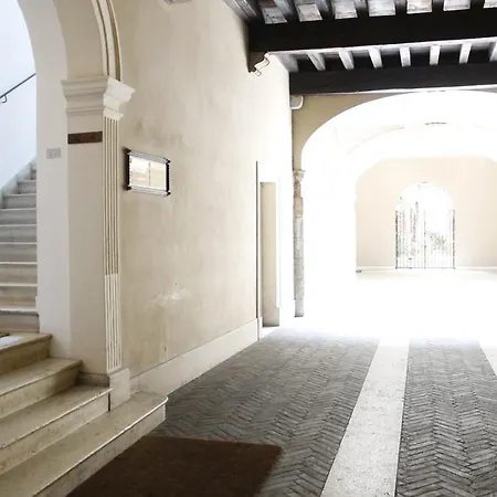 アパート Re Lear